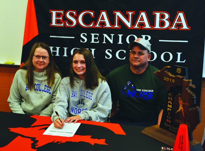 Bullen signs to stay local, play ball News, Sports, Jobs Daily Press